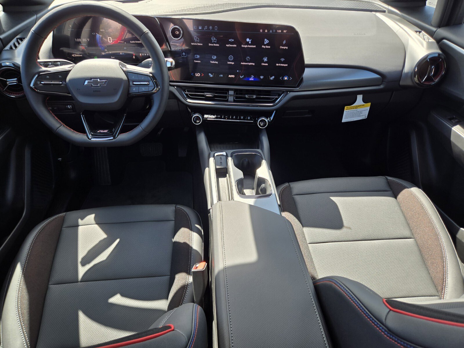 New 2026 Chevrolet Equinox EV RS image 8