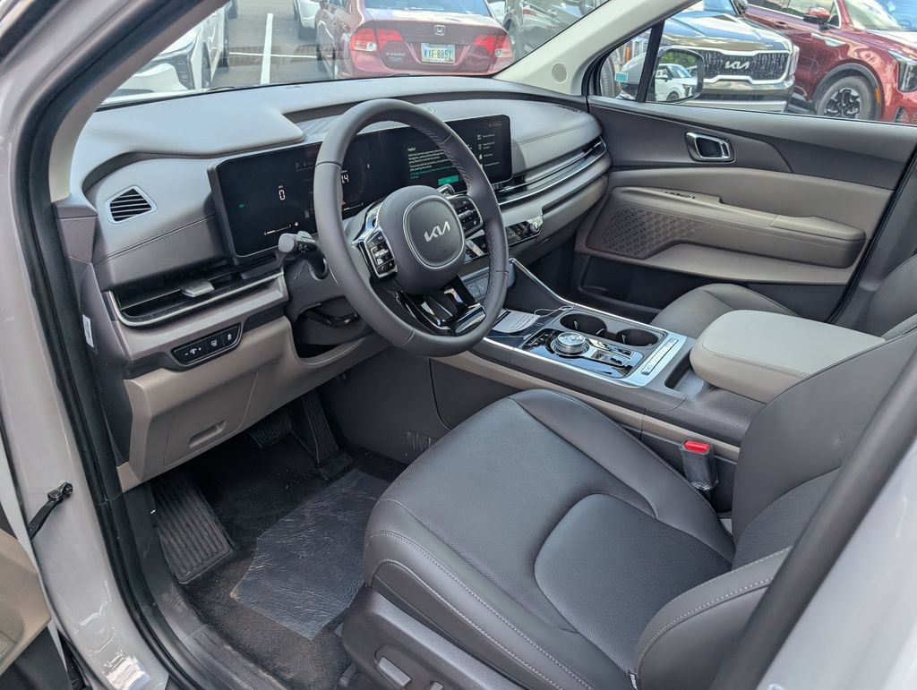 New 2026 Kia Carnival EX FWD image 10