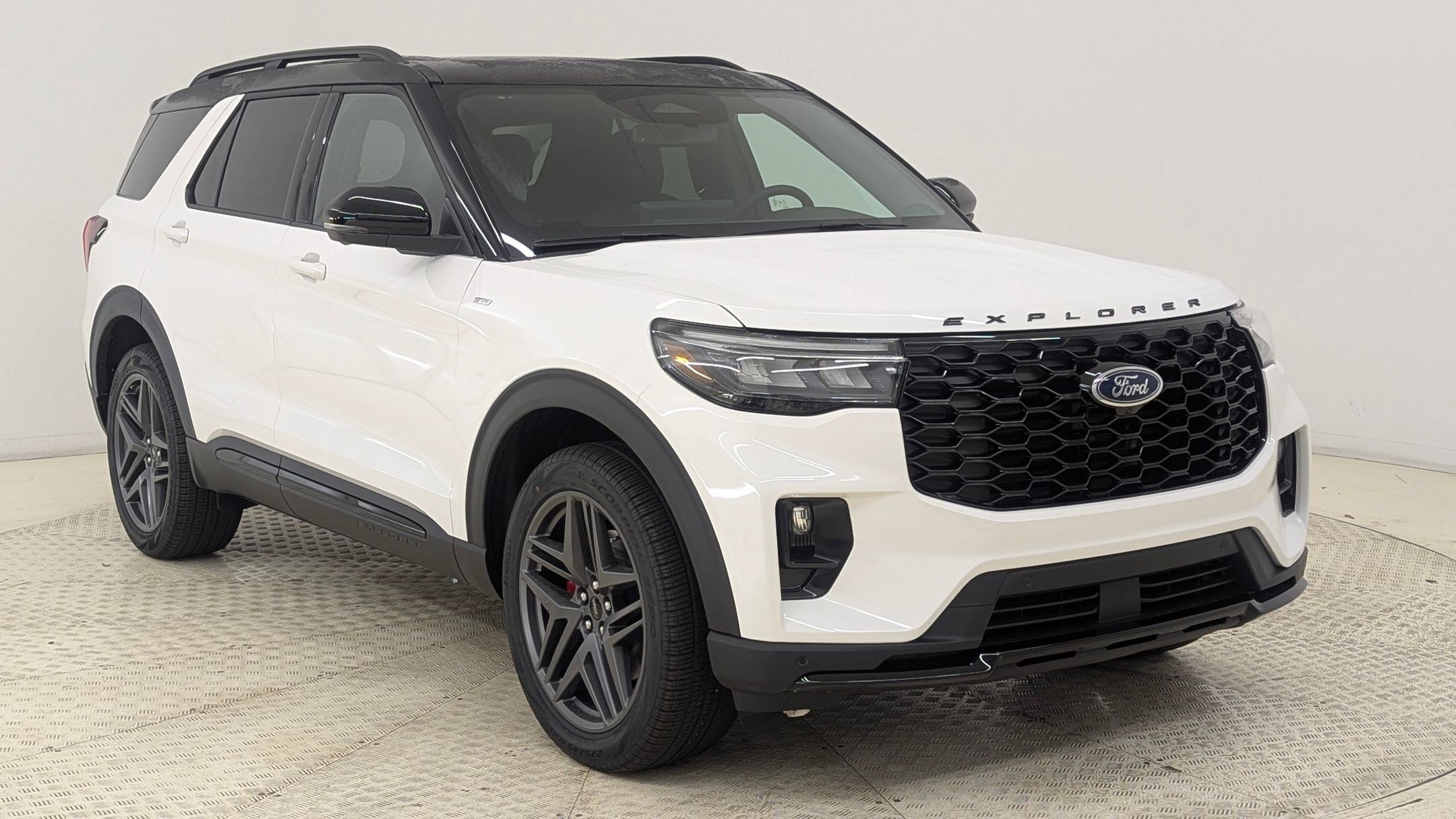 New 2026 Ford Explorer ST-Line w/ ST-Line Street Pack image 7