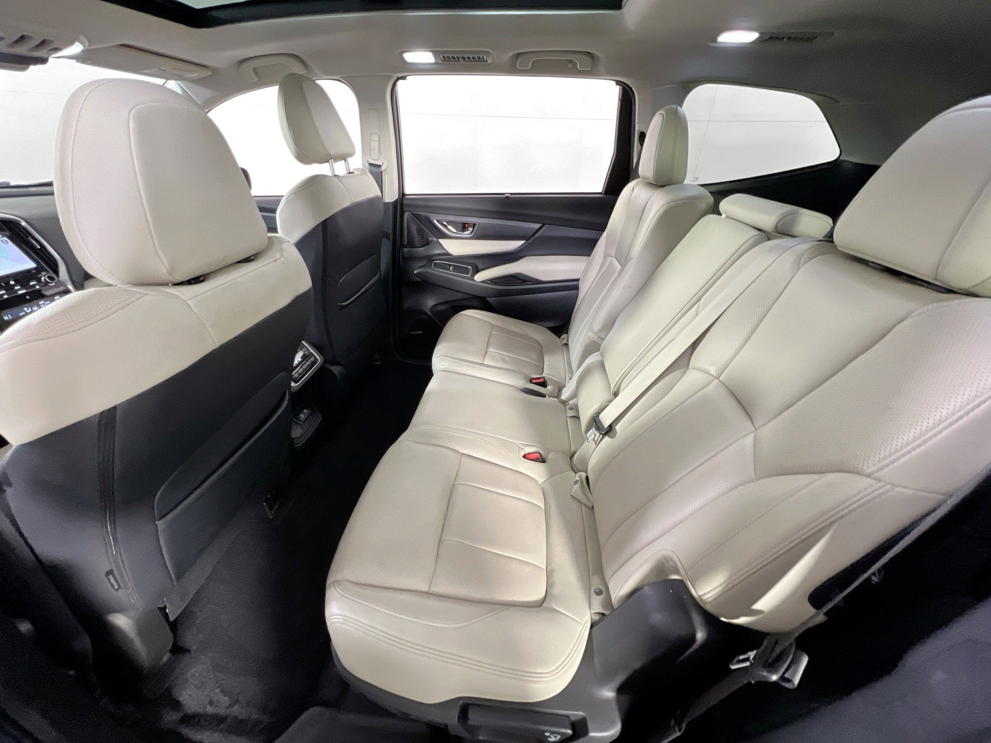 Used 2022 Subaru Ascent Limited w/ Technology Package image 25