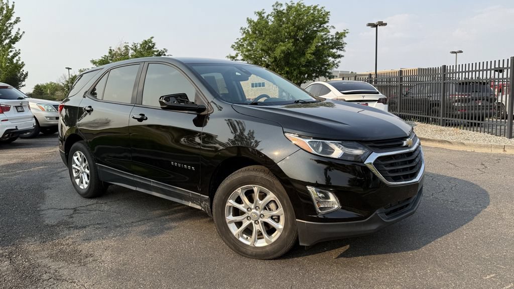 Used 2020 Chevrolet Equinox LS w/ LS Convenience Package FWD image 1