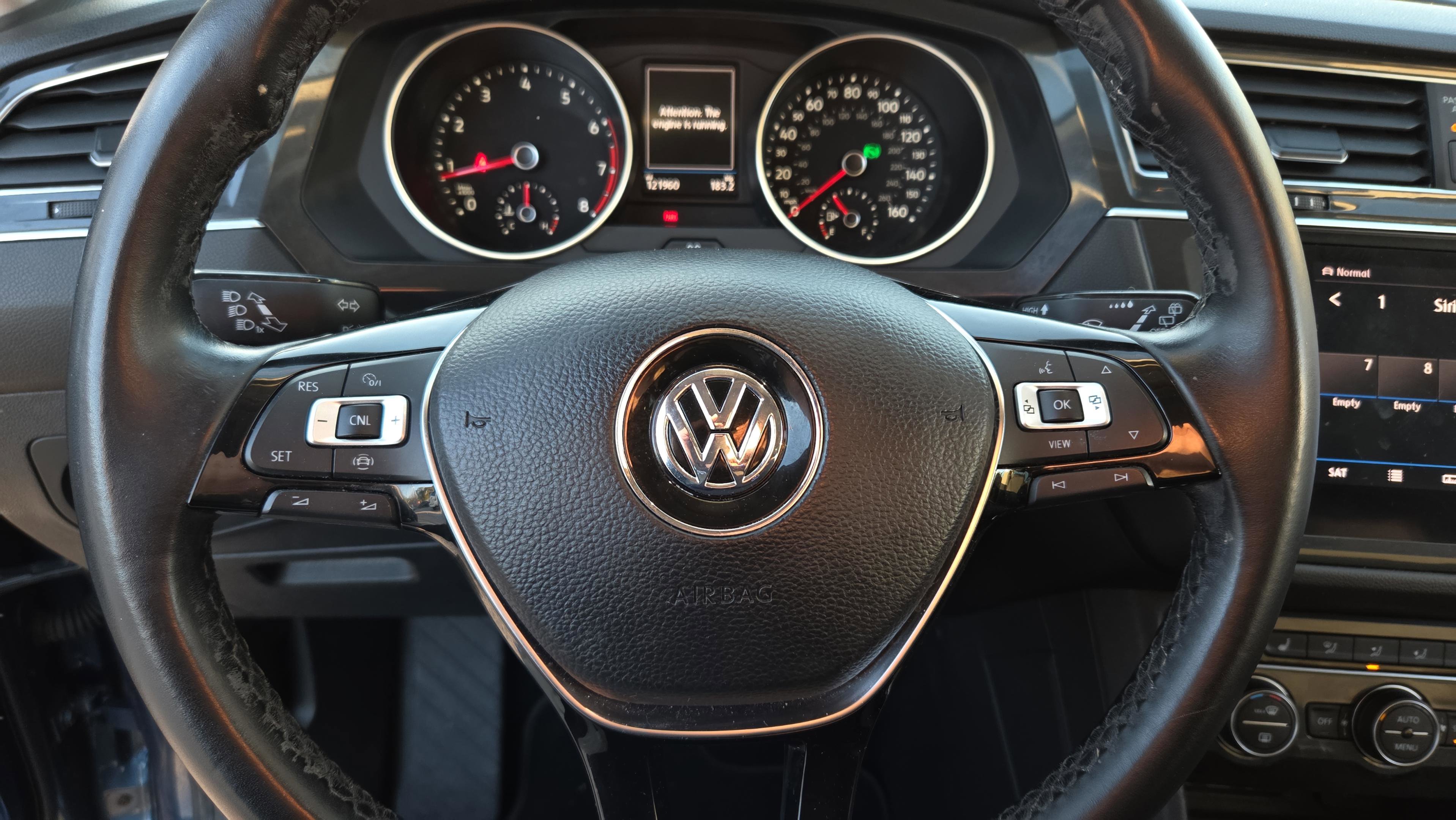 Used 2019 Volkswagen Tiguan S image 28