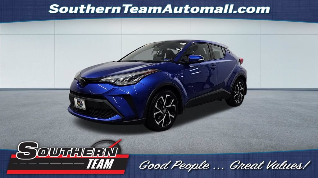 Used 2022 Toyota C-HR XLE FWD image 1