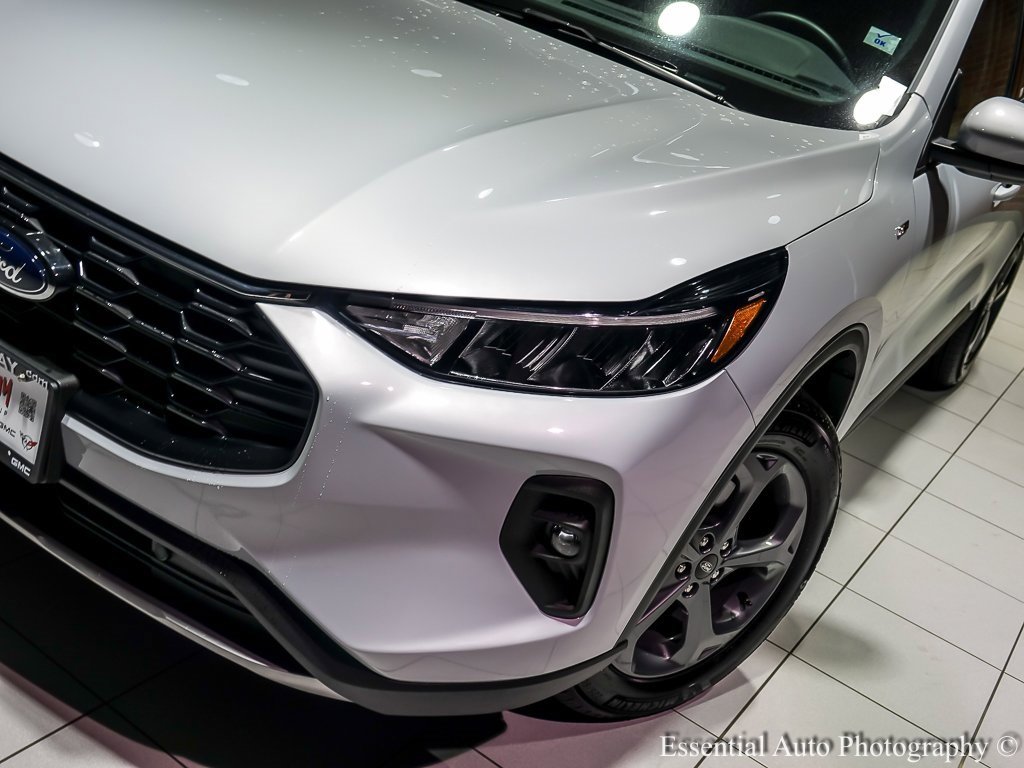 Used 2025 Ford Escape ST-Line Select image 8