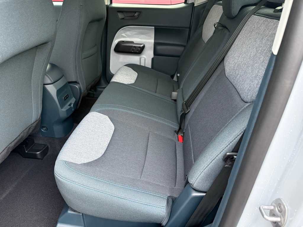 New 2025 Ford Maverick XLT image 5