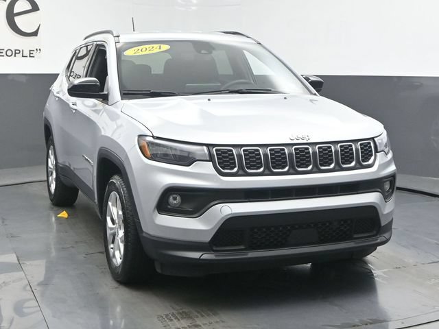 Used 2024 Jeep Compass Latitude AWD/4WD image 55