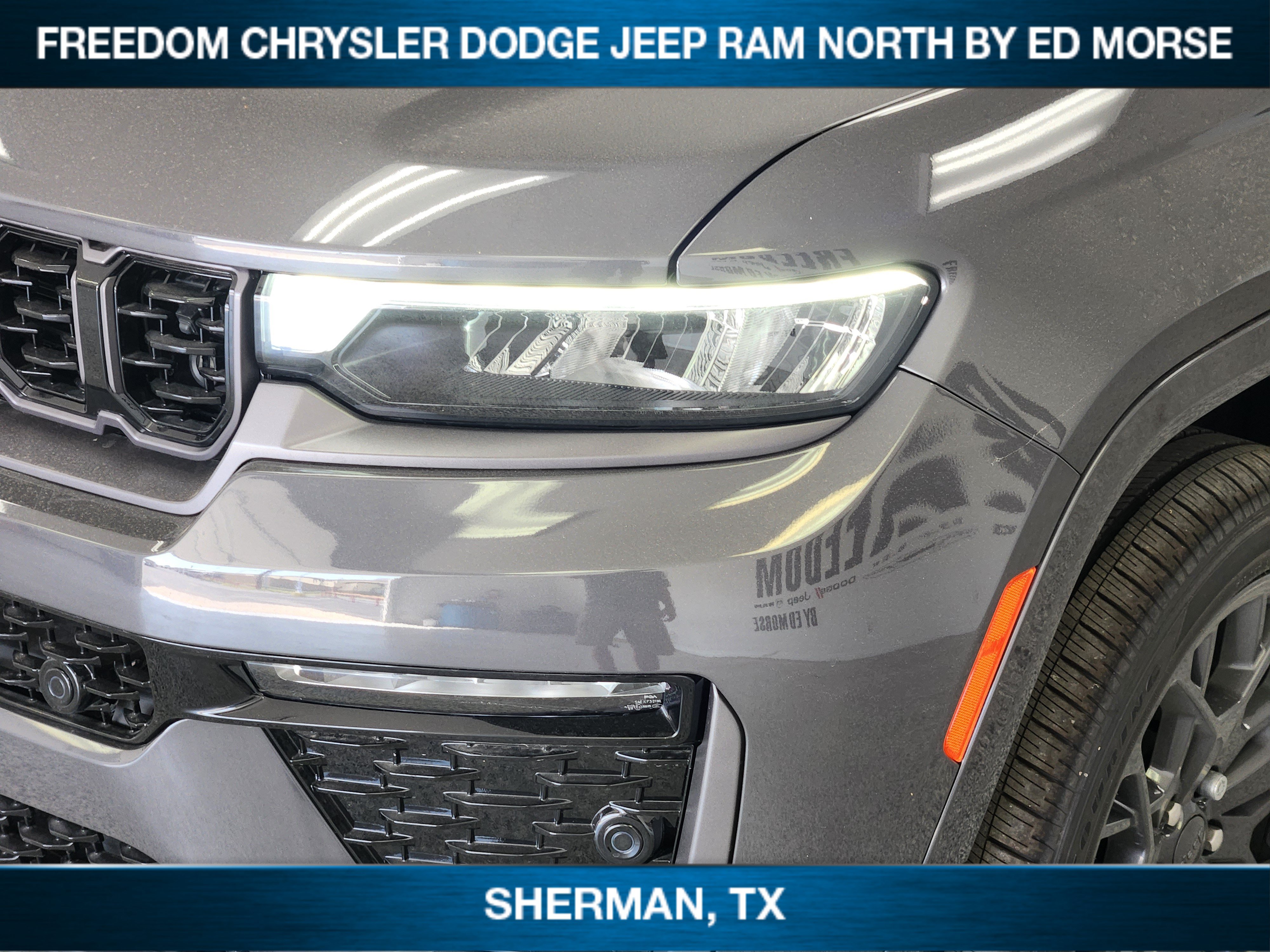 New 2026 Jeep Grand Cherokee L Summit w/ Obsidian Package AWD/4WD image 5