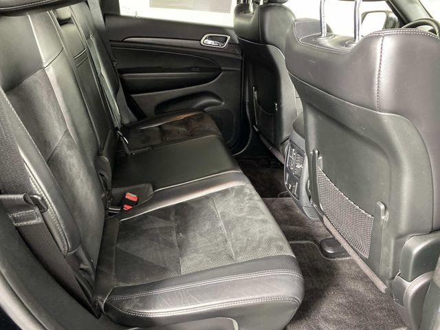 Used 2018 Jeep Grand Cherokee Altitude AWD/4WD image 12