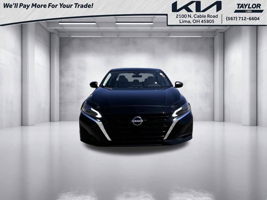 Used 2025 Nissan Altima 2.5 SV FWD image 4