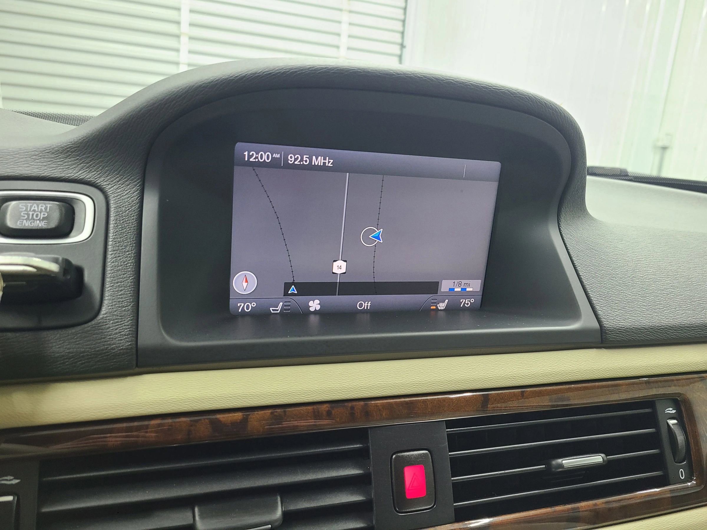 Used 2015 Volvo XC70 T5 Platinum image 31