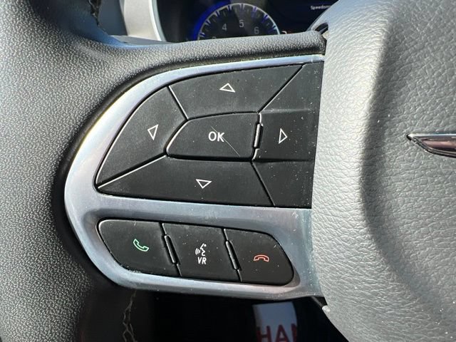 Certified 2023 Chrysler Pacifica Touring-L FWD image 21