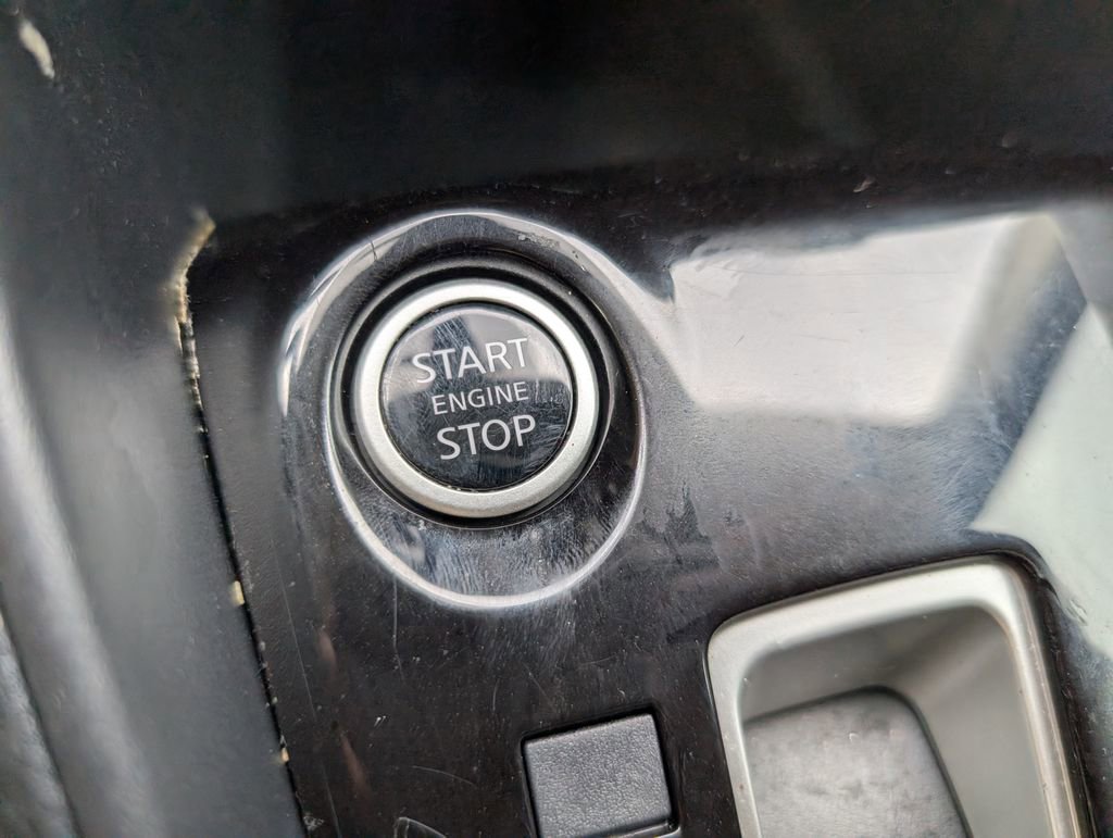 Used 2021 Nissan Kicks S image 22