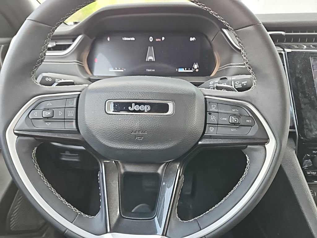 Used 2023 Jeep Grand Cherokee L Laredo AWD/4WD image 20
