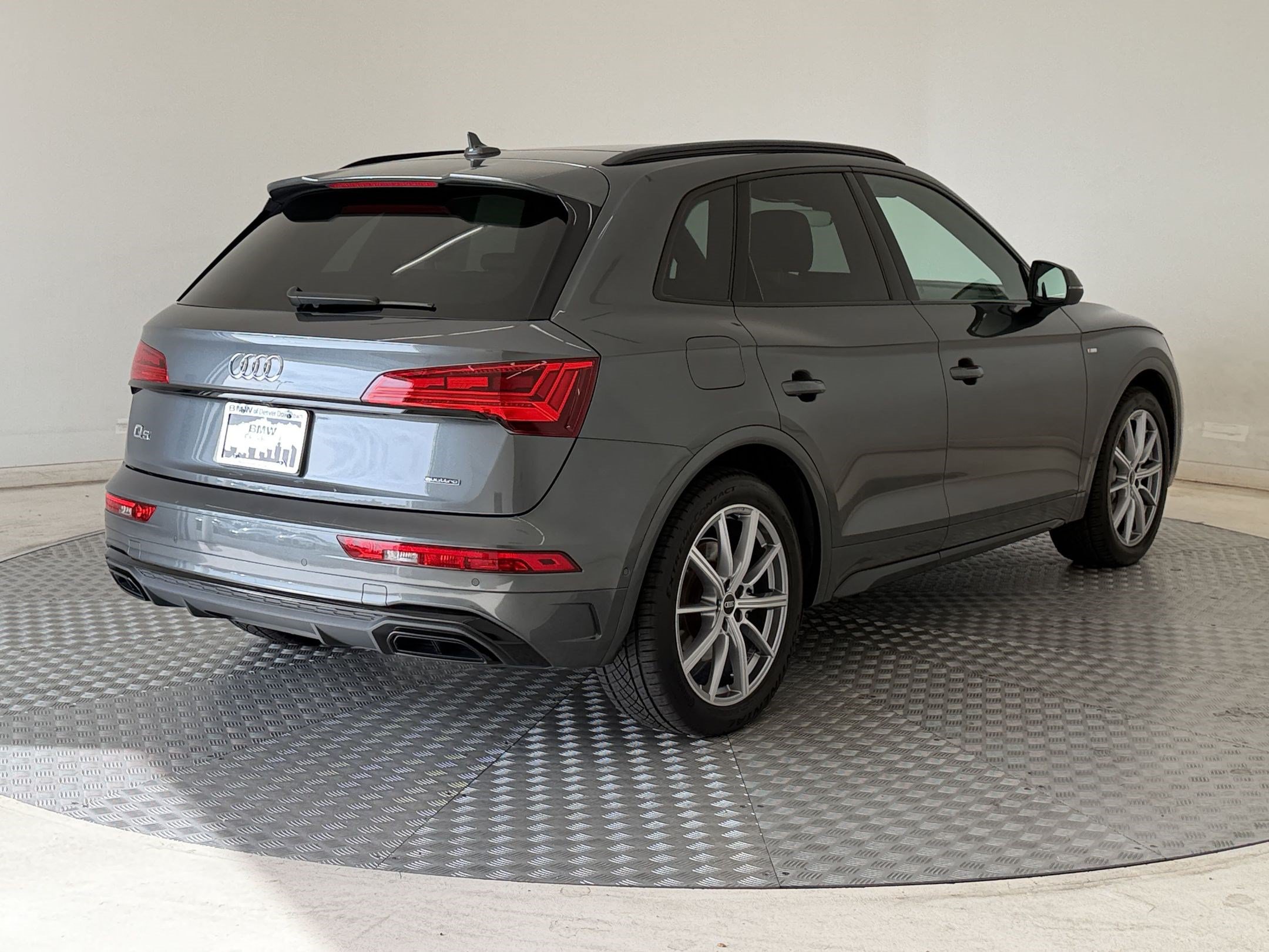 Used 2023 Audi Q5 e Prestige w/ Prestige Package AWD/4WD image 9