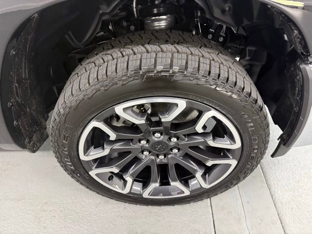 New 2026 RAM 1500 Limited w/ Off Road Group image 4