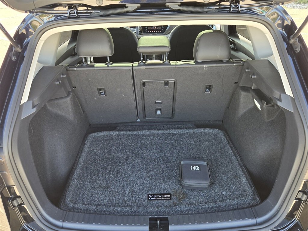 Certified 2024 Volkswagen Taos SEL image 14