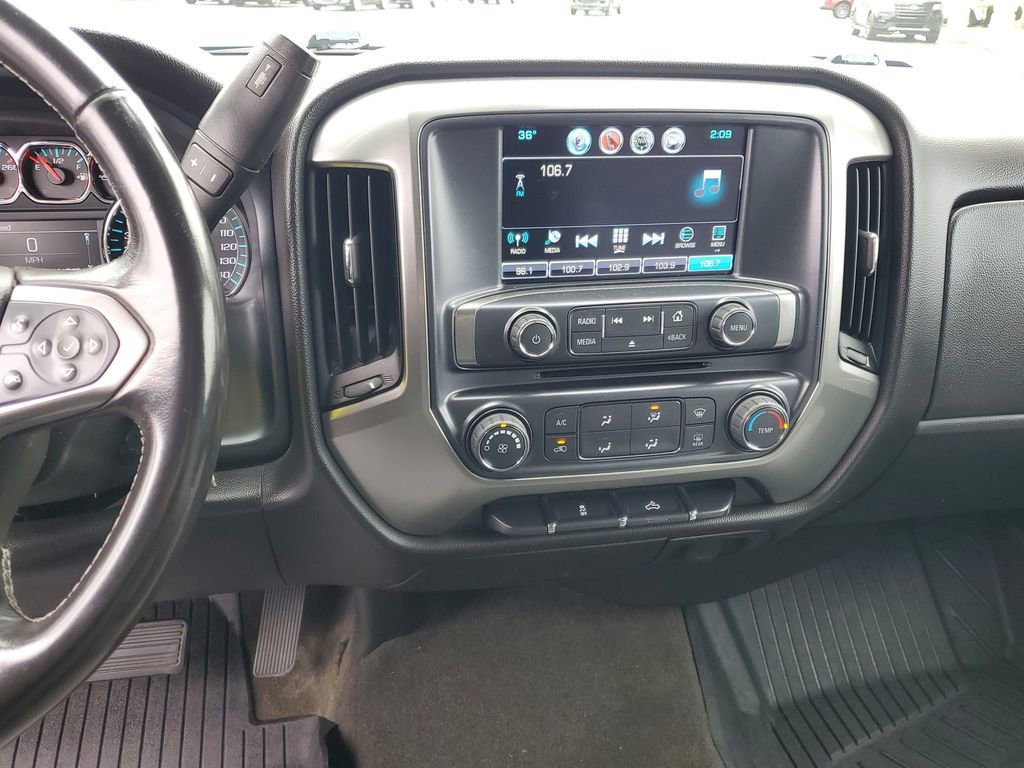 Used 2018 Chevrolet Silverado 1500 LT w/ LT Convenience Package image 27