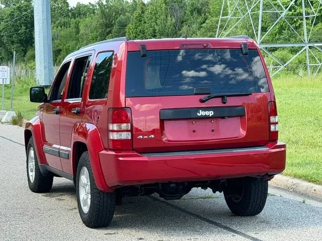 Used 2009 Jeep Liberty Sport AWD/4WD image 25