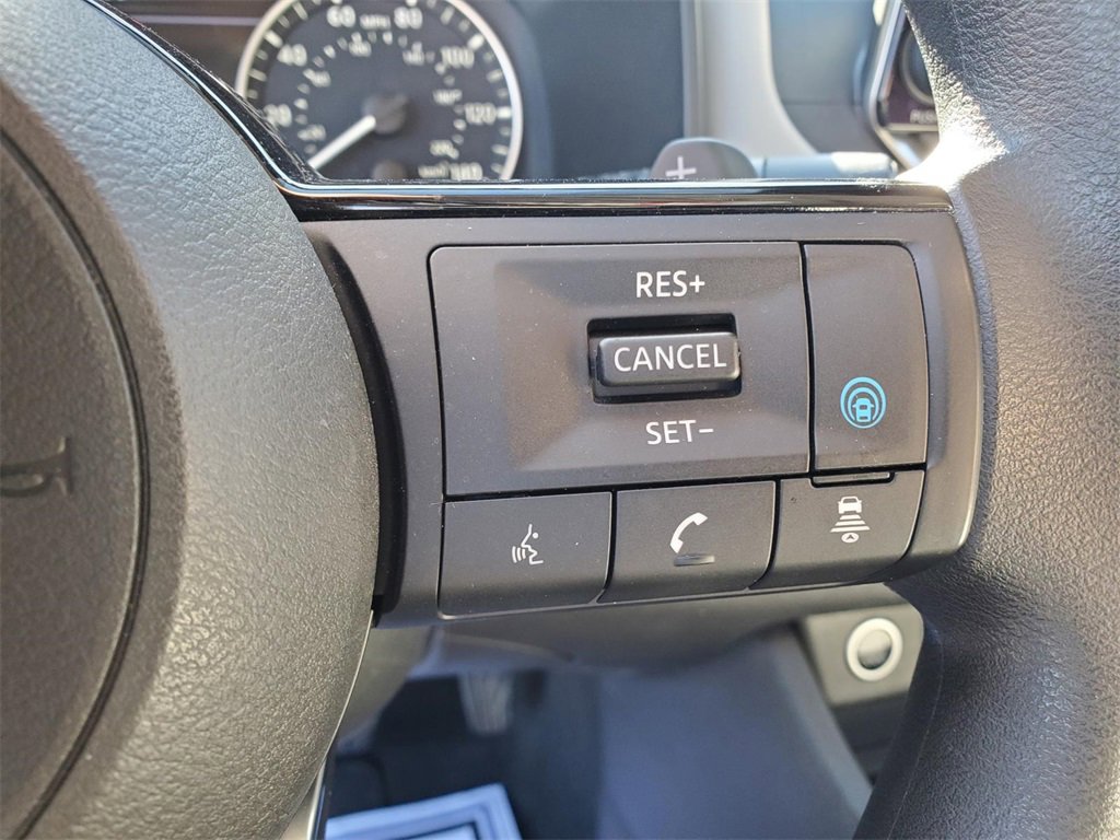 Certified 2023 Nissan Rogue SV image 22