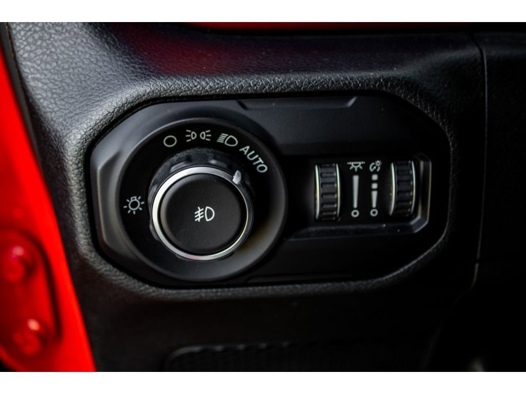 Used 2019 Jeep Wrangler Unlimited Rubicon w/ Dual Top Group image 37