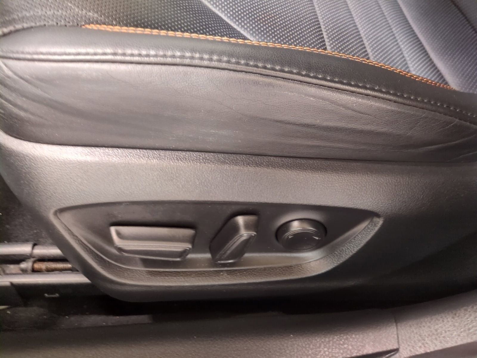 Used 2019 Toyota Avalon XSE image 17