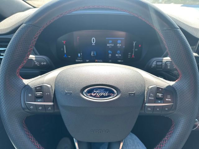 Used 2023 Ford Escape ST-Line AWD/4WD image 12