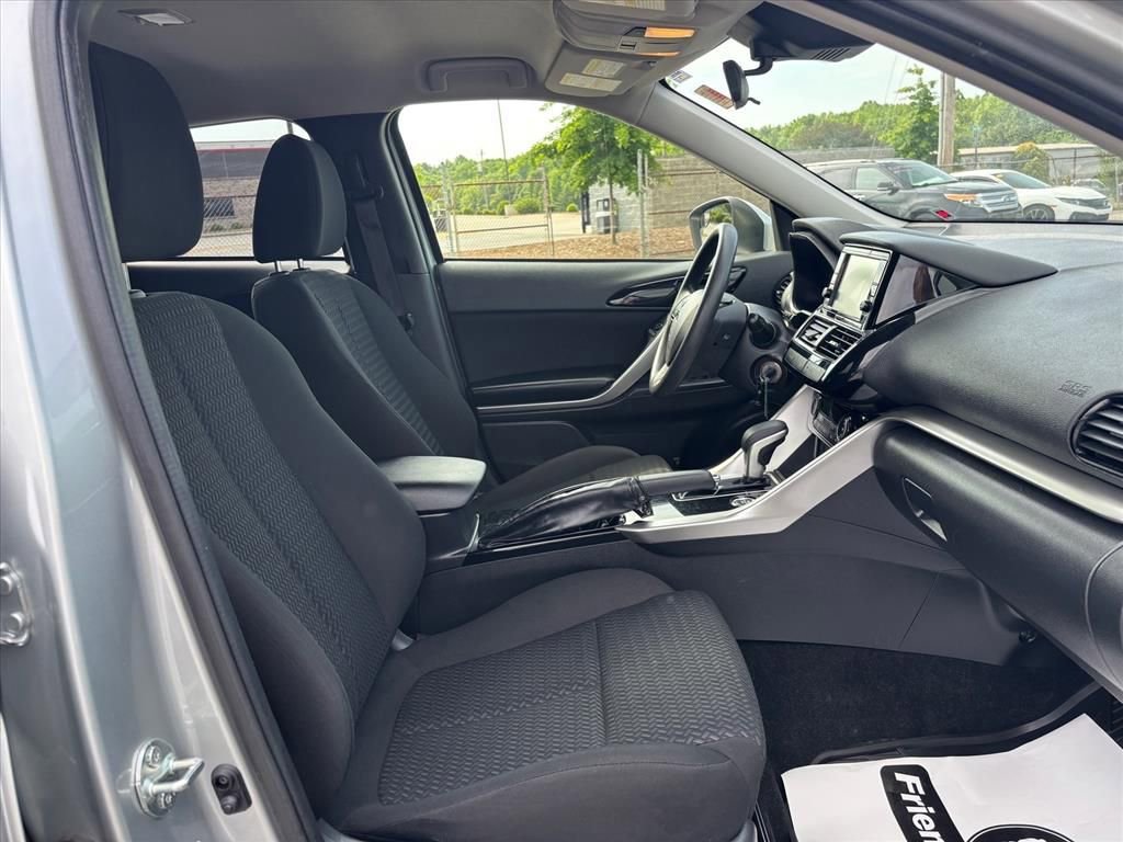 Used 2025 Mitsubishi Eclipse Cross ES AWD/4WD image 14