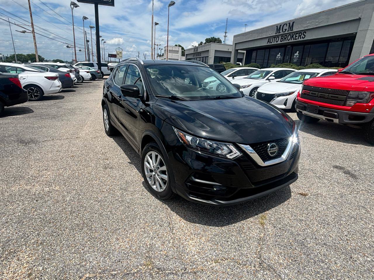 Used 2022 Nissan Rogue Sport SV w/ Technology Package AWD/4WD image 4