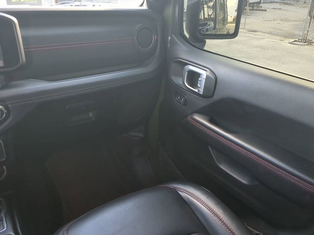 Used 2024 Jeep Wrangler Unlimited Rubicon image 15