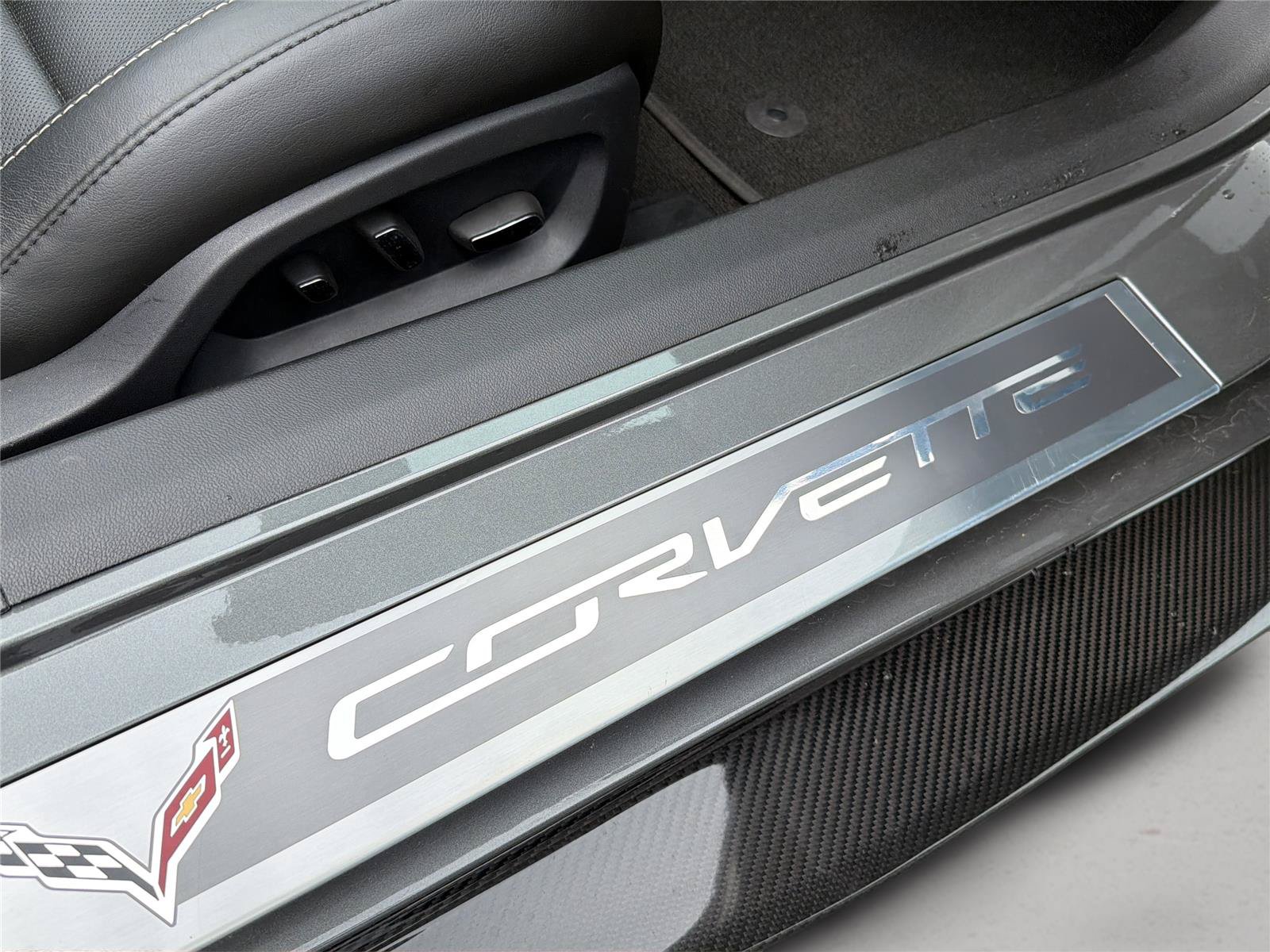 Used 2016 Chevrolet Corvette Z06 w/ 3LZ Preferred Equipment Group RWD image 47