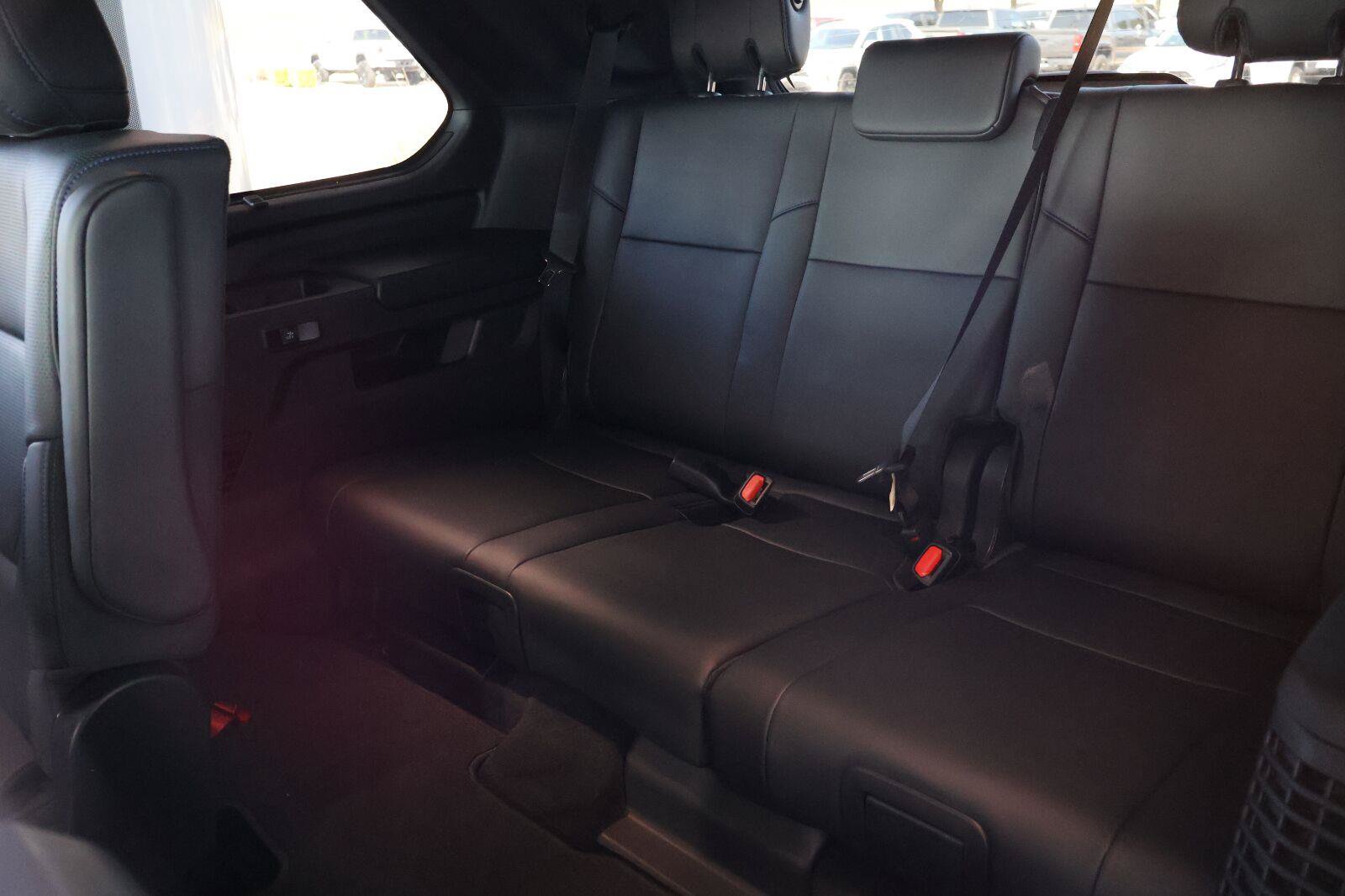 Used 2025 Toyota Sequoia Platinum AWD/4WD image 18