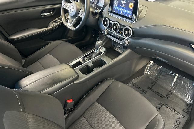 Used 2024 Nissan Sentra SV FWD image 17