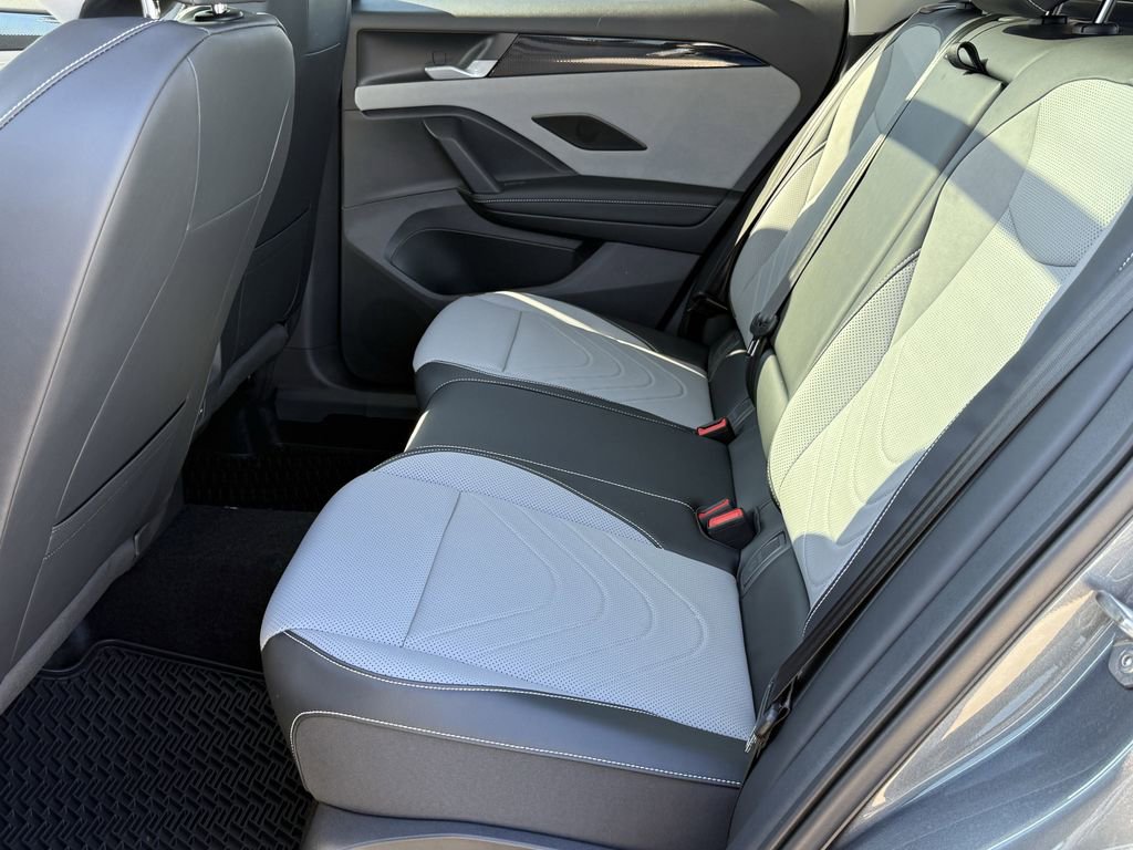 New 2026 Volkswagen Tiguan SE image 24