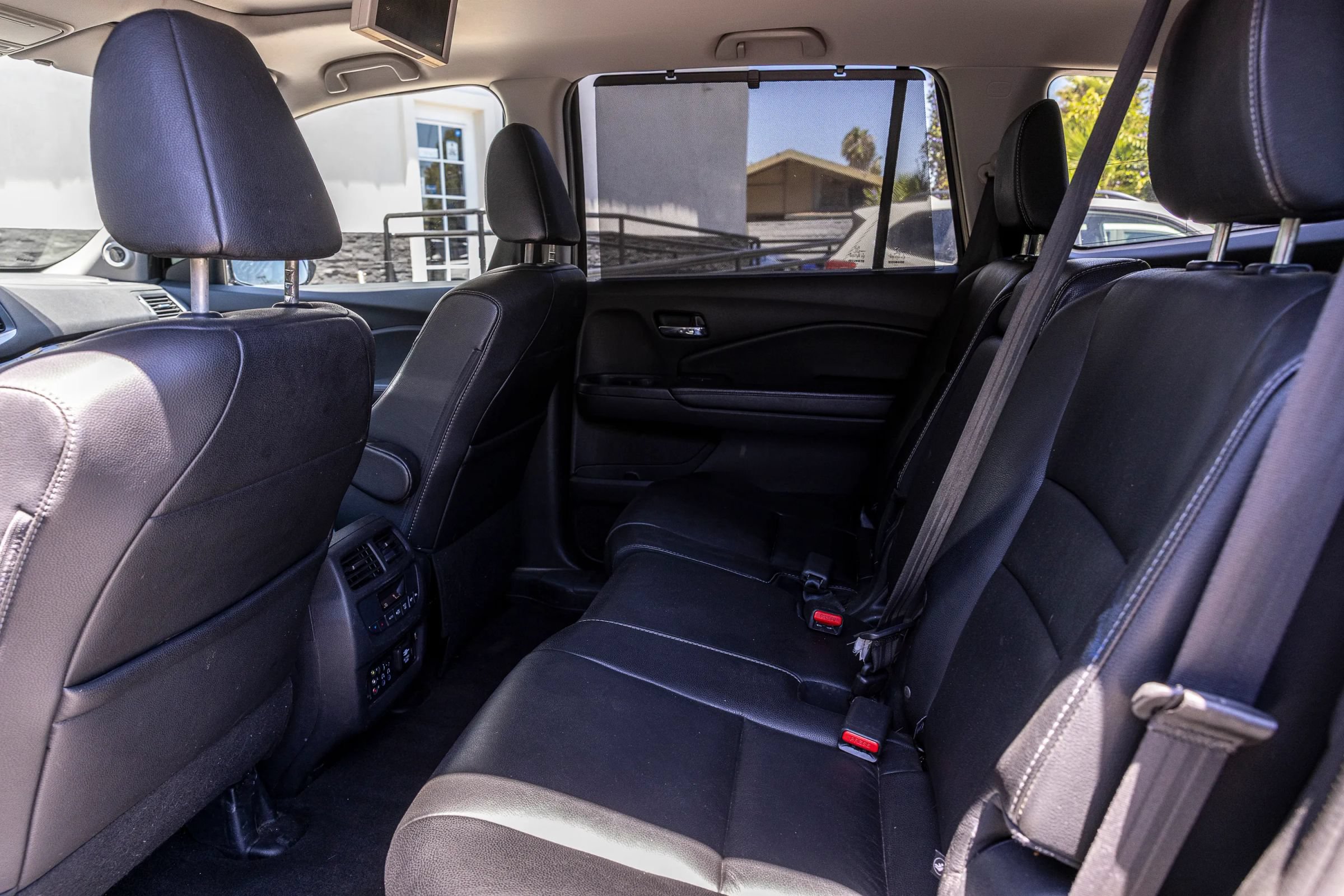 Used 2017 Honda Pilot Touring image 23