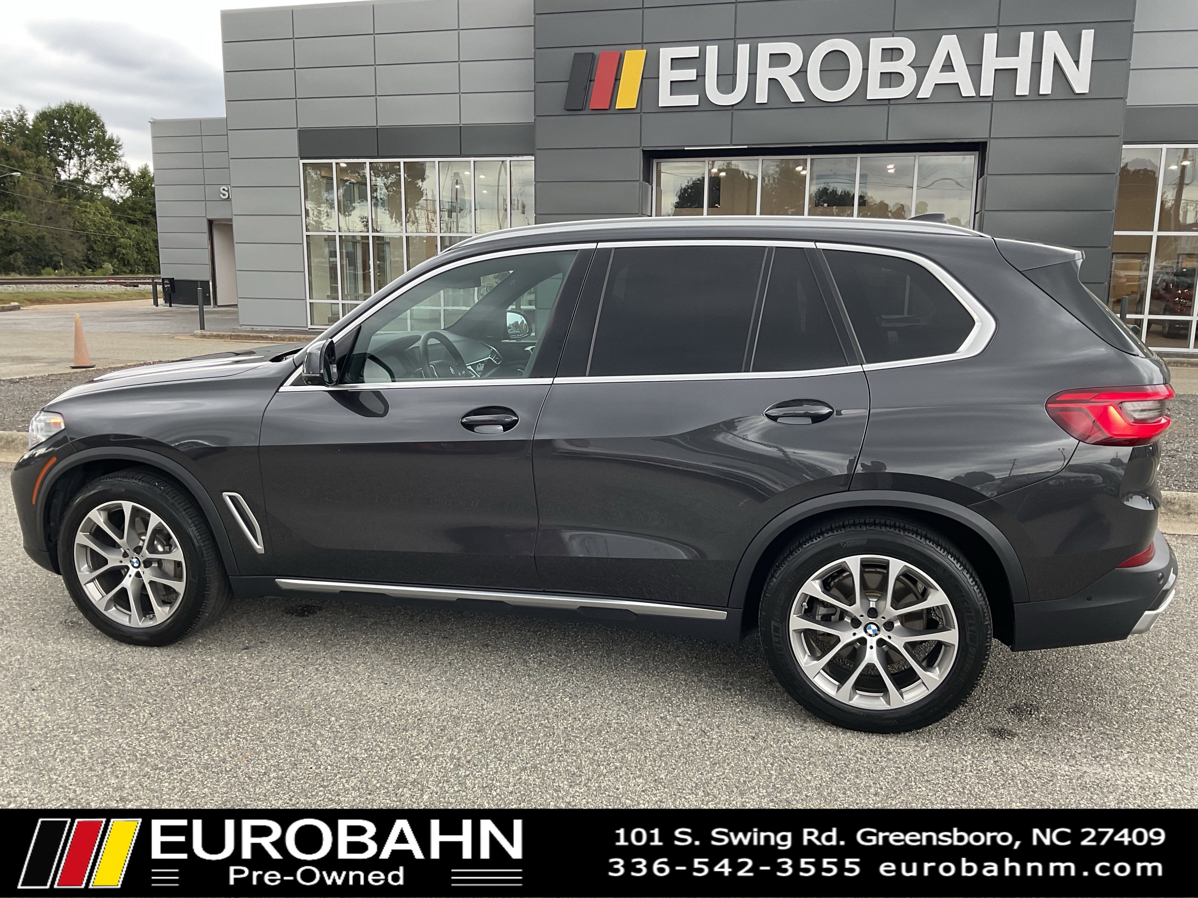 Used 2019 BMW X5 xDrive40i w/ Executive Package image 28
