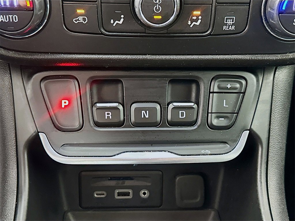 Used 2019 GMC Terrain SLT w/ Preferred Package image 16