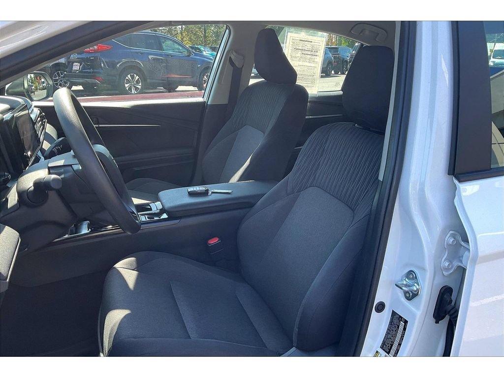 Used 2025 Toyota Camry LE w/ Convenience Package AWD/4WD image 23