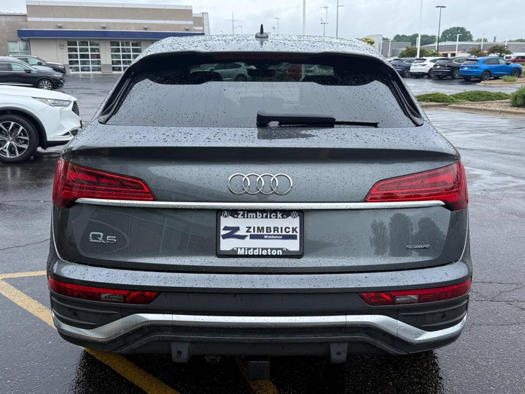 Used 2023 Audi Q5 2.0T Premium Plus w/ Premium Plus Package AWD/4WD image 3