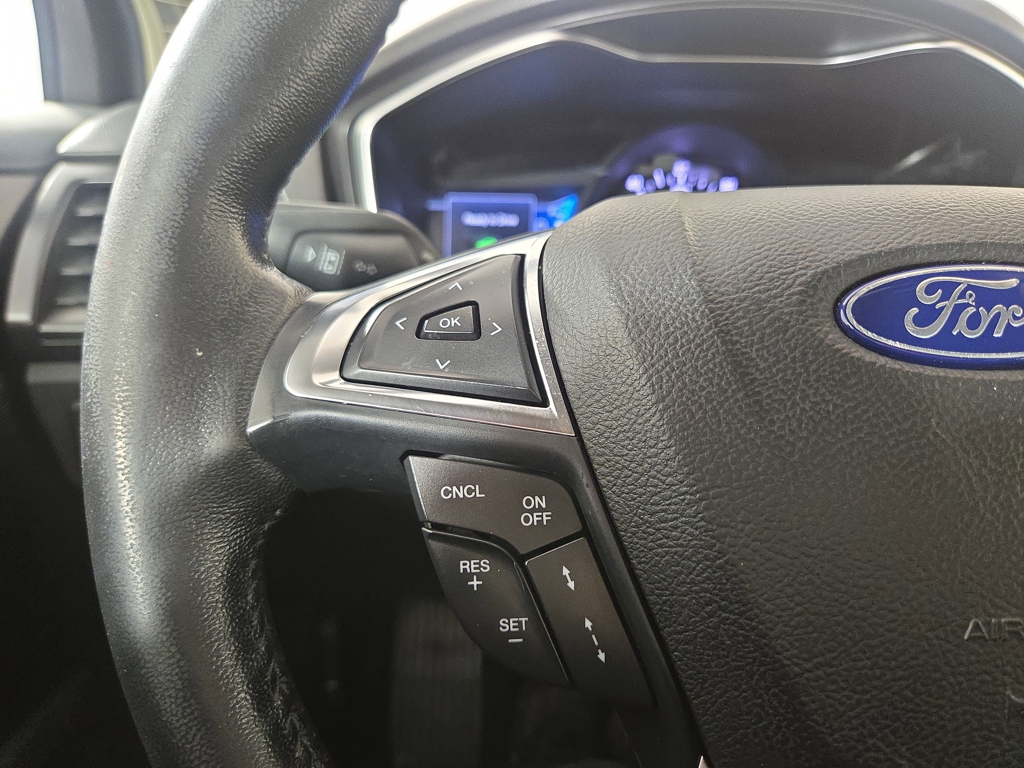 Used 2019 Ford Fusion Titanium image 15