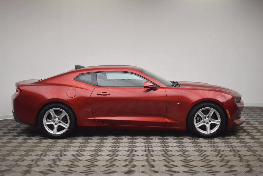 Used 2017 Chevrolet Camaro LT RWD image 13