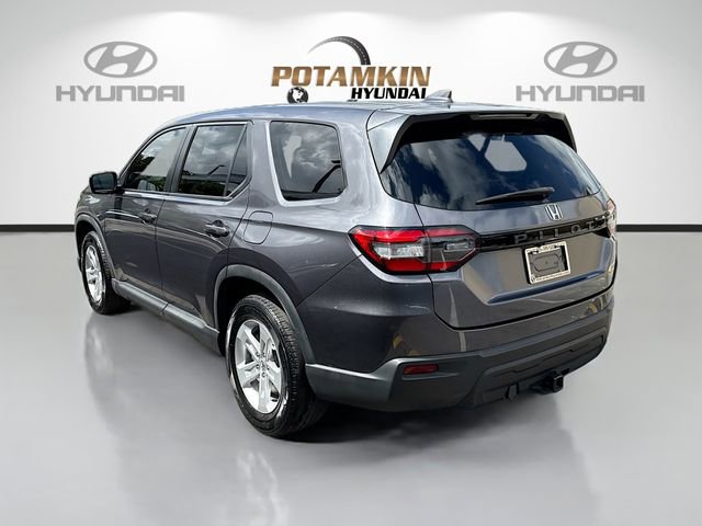 Used 2023 Honda Pilot LX image 7