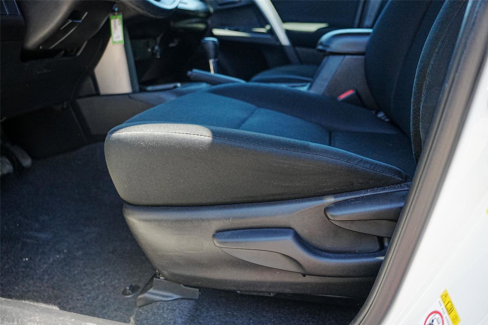 Used 2016 Toyota RAV4 LE image 24