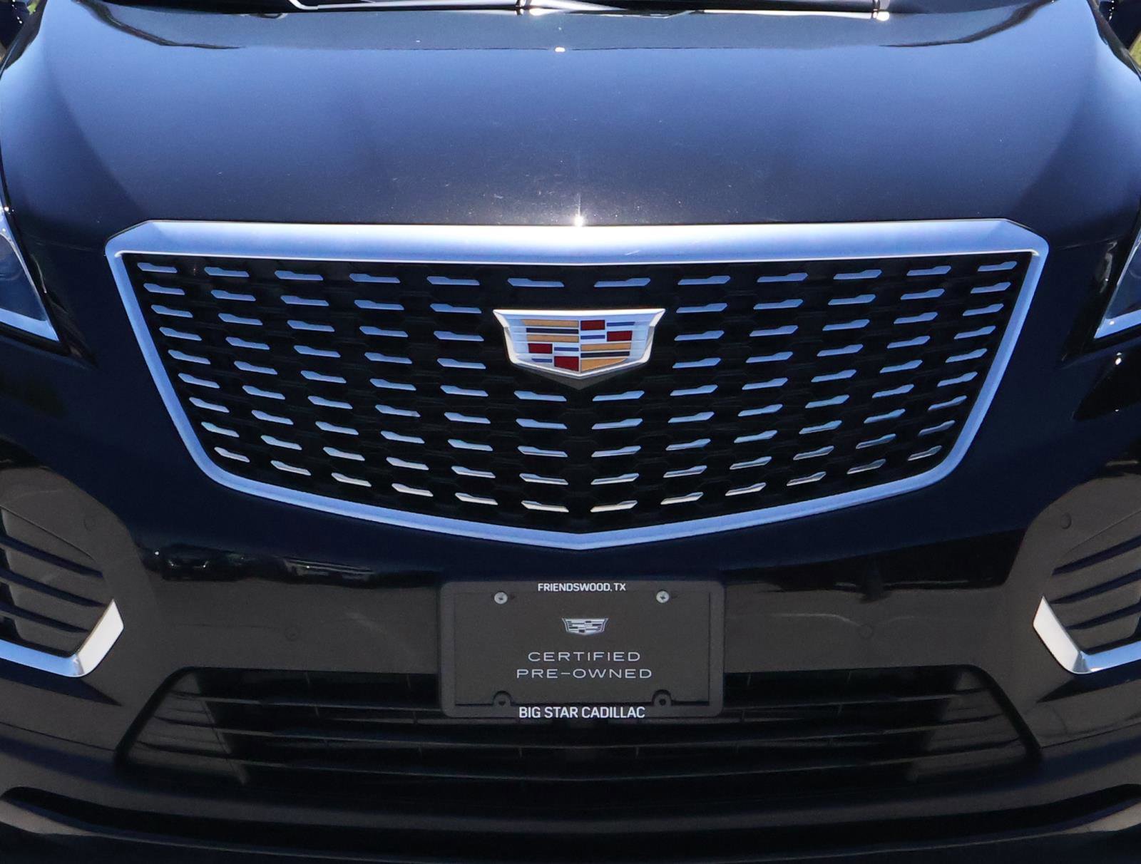 Certified 2025 Cadillac XT5 Luxury w/ LPO, Floor Liner Package FWD image 8