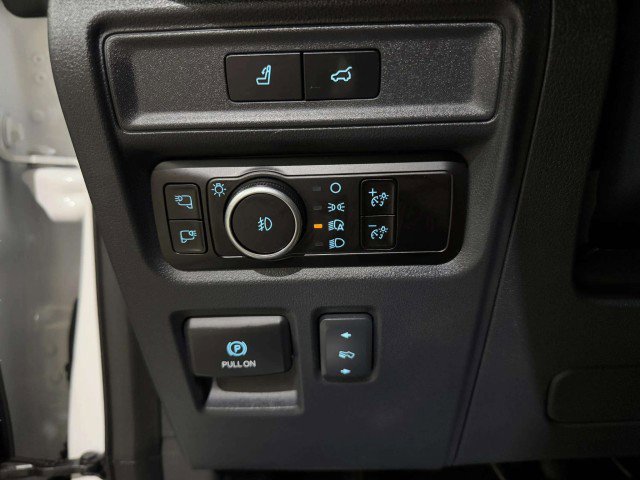 Used 2023 Ford Expedition Platinum image 31