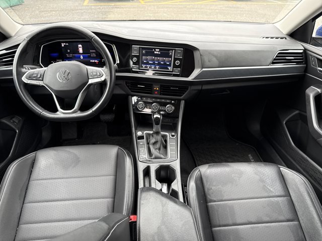 Used 2022 Volkswagen Jetta SE image 13