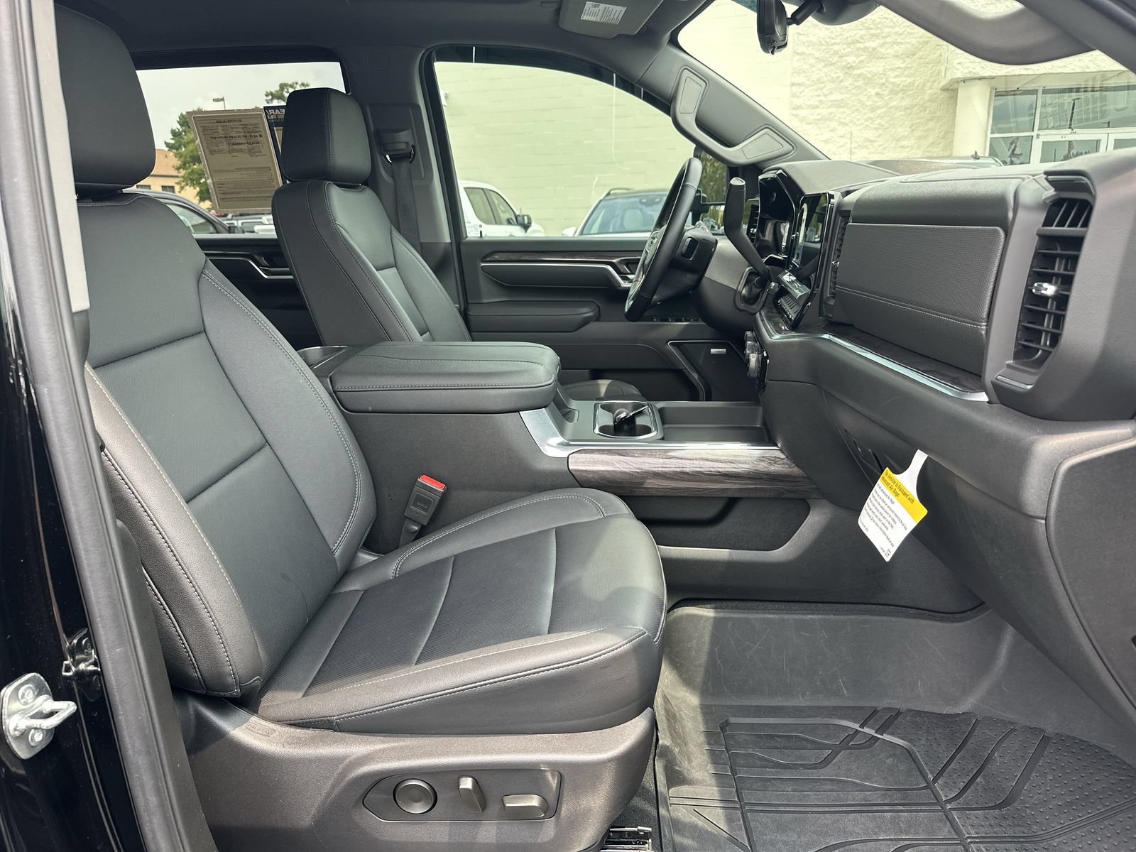 Used 2025 Chevrolet Silverado 2500 LTZ w/ Z71 Chrome Sport Edition AWD/4WD image 22