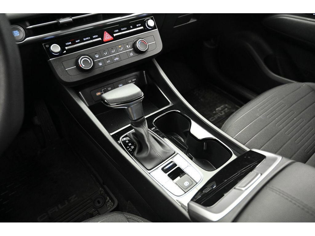 Used 2025 Hyundai Santa Cruz SE image 37