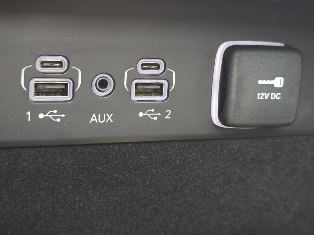 Used 2021 Jeep Grand Cherokee L Limited RWD image 31