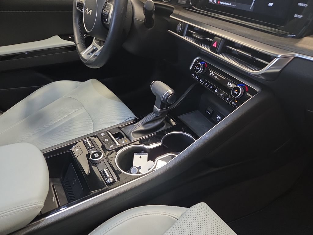 Used 2024 Kia K5 EX w/ EX Premium Package FWD image 16