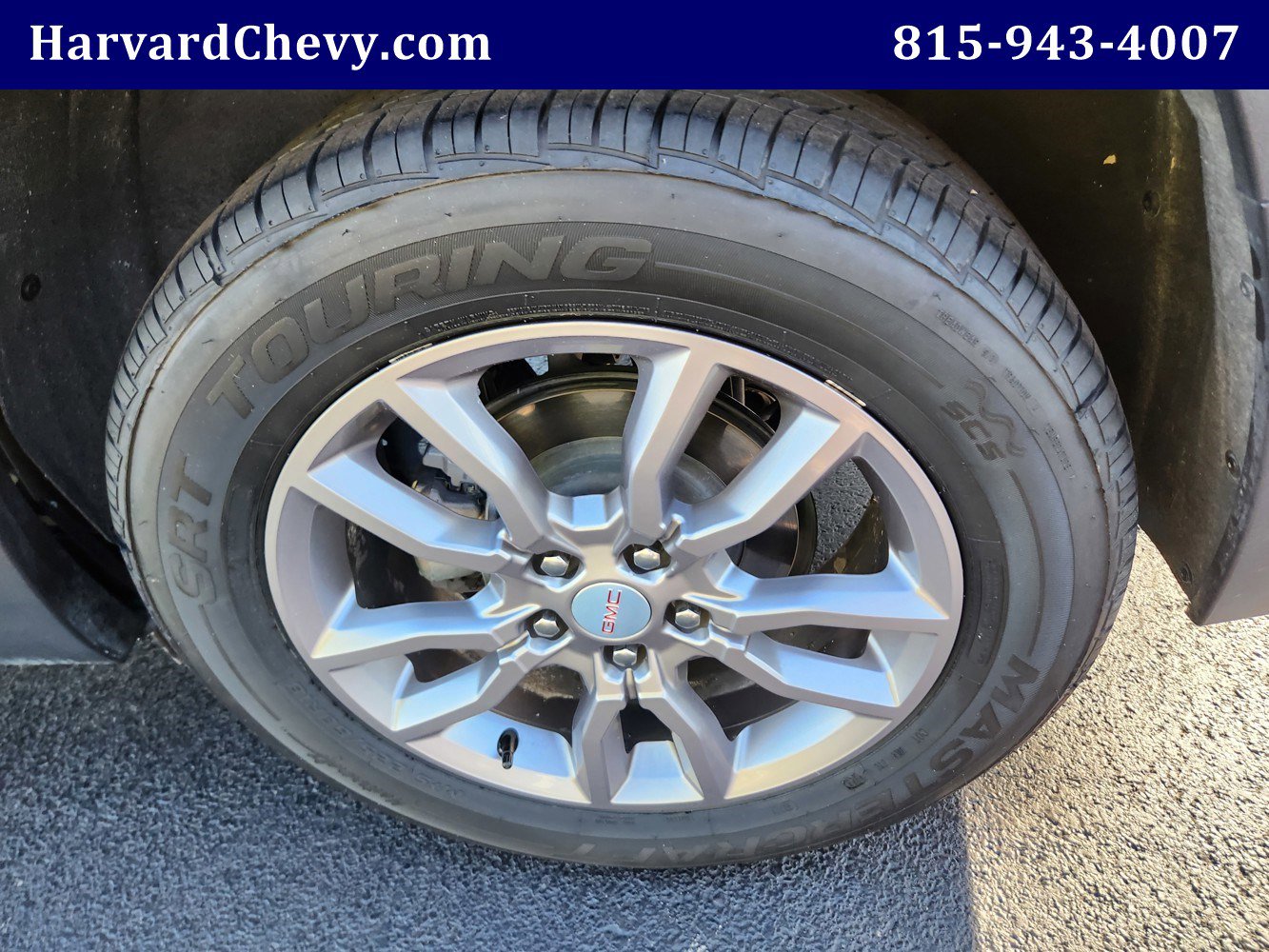 Used 2024 GMC Terrain SLT image 41